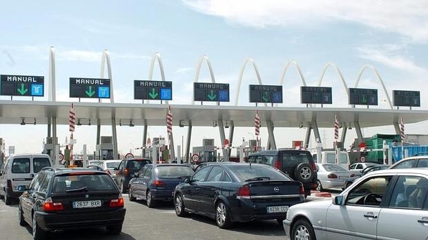 Las autopistas de peaje hacen su agosto